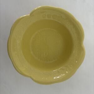 Vintage McCoy USA Yellow Scalloped Flower Art Pottery Bowl Dish Planter 6"x2.5"